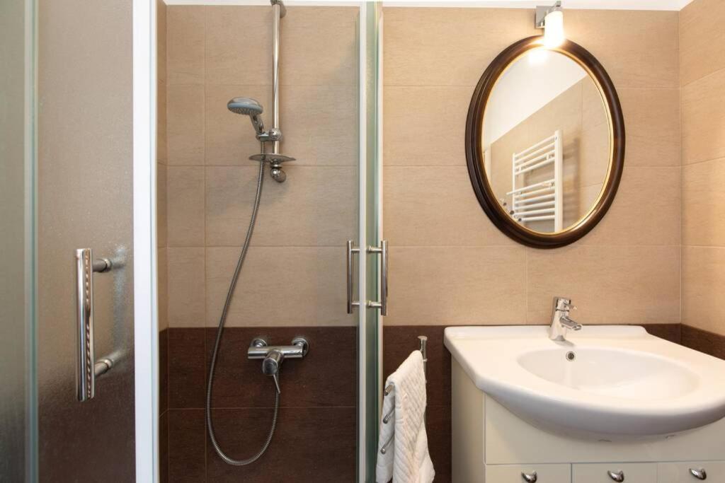 Apartment Natali Punat- Free Parking On Premises Exterior foto